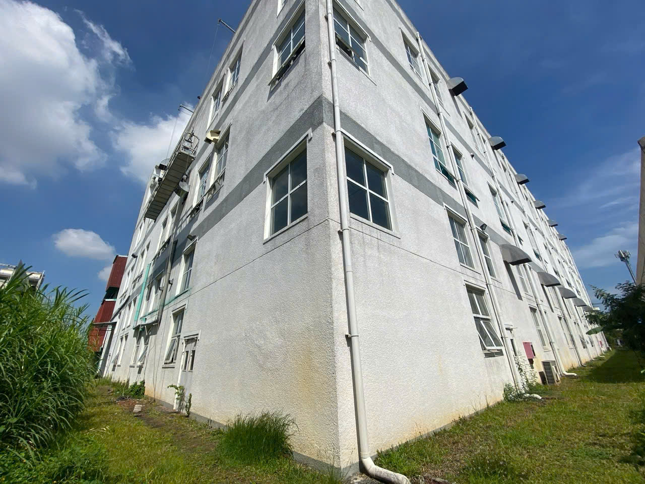 Thi công ống gió ngoài trời